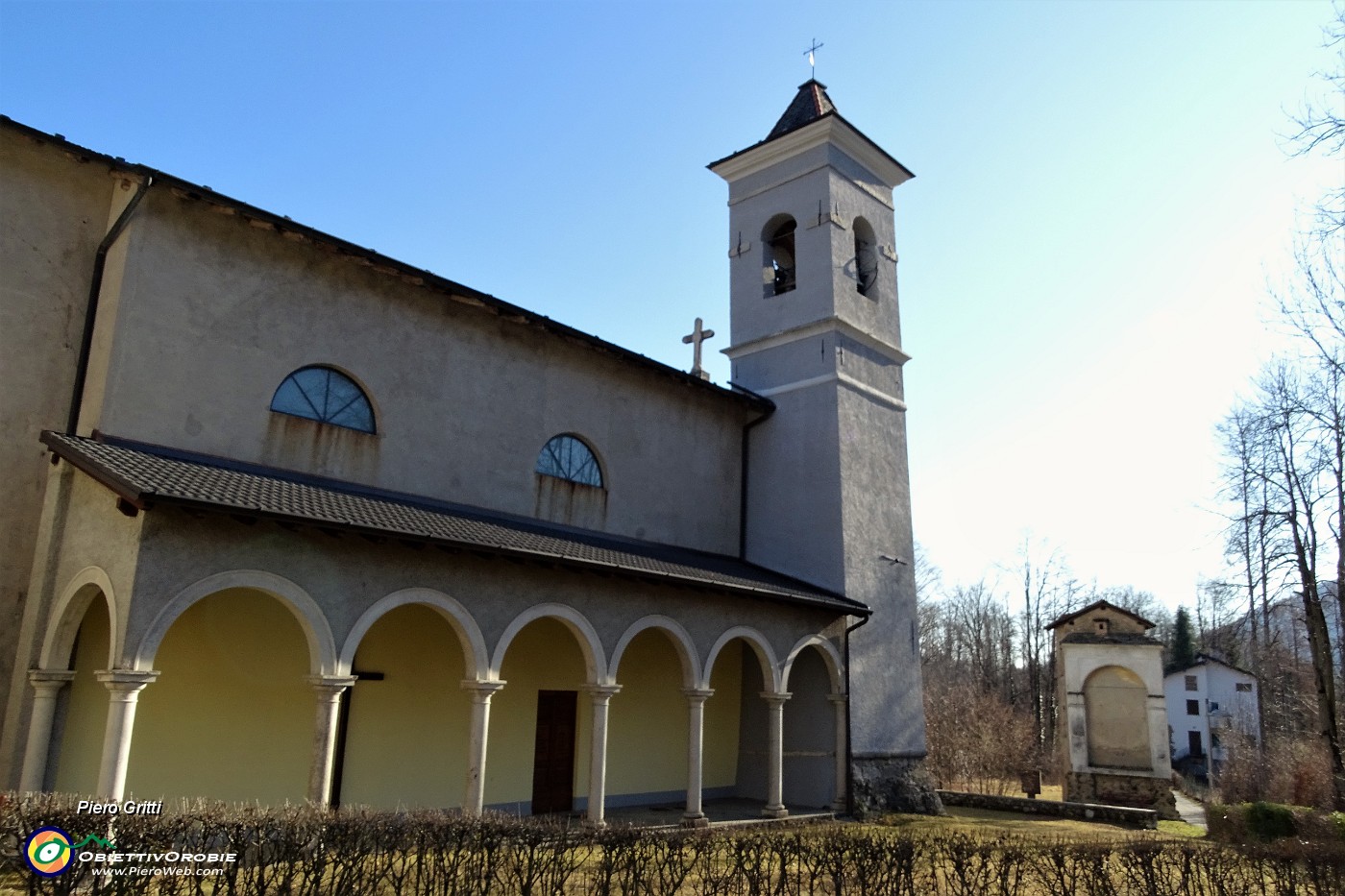 12 Antica Chiesa di San Bartolomeo (passando in auto).JPG